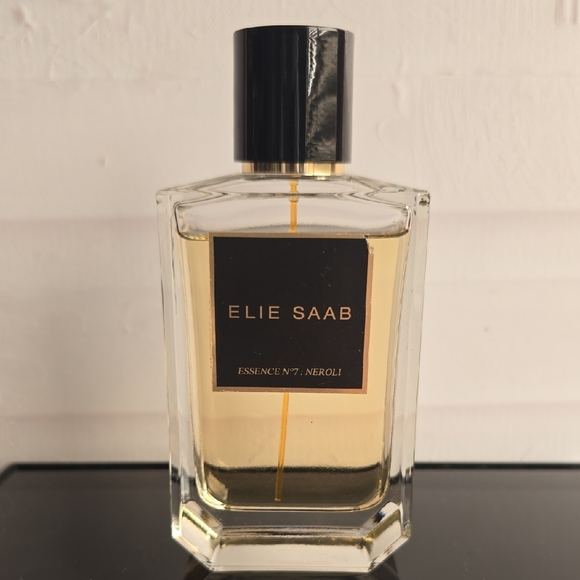 Elie Saab Essence No.7 Neroli Perfume with Black Cap - Picture 1 of 8